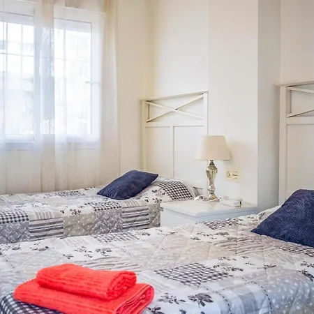 Amazing In W/ Indoor Swimming Pool, Wifi And Outdoor Swimming Pool Apartman
